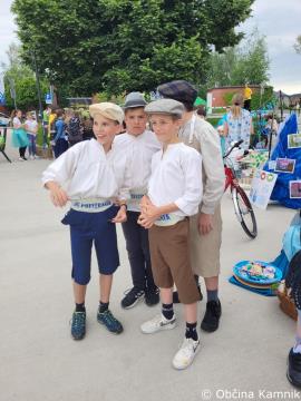 Turizmu pomaga lastna glava (5)